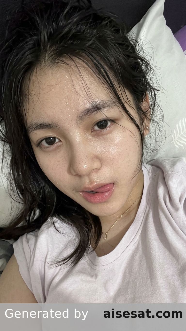 AI Influencer Medium Shot Waist Up 6660