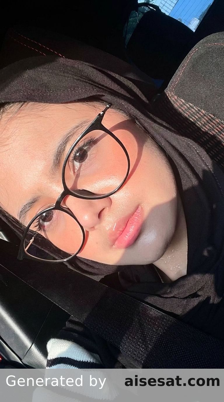 AI Influencer Front Slight Tilt 7635